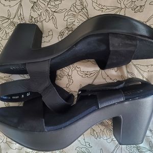 Munro Women's Willa Black Leather Platform Sandals Size 10